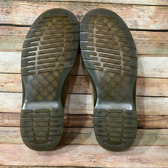 Dr. Martens Elsfield Low Booties